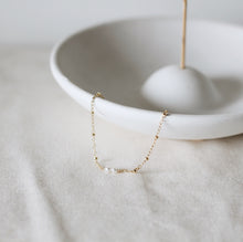 Load image into Gallery viewer, Bead & Pearl Bracelet