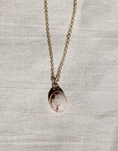 Load image into Gallery viewer, Classic Style Gold Breast Milk Necklace