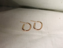 Load image into Gallery viewer, Tear Drop Hoops
