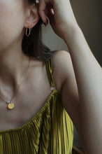 Load image into Gallery viewer, Tear Drop Hoops