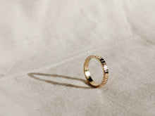 Load image into Gallery viewer, Ribbed Ring