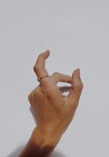 Load image into Gallery viewer, Concave Ring