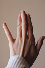 Load image into Gallery viewer, Classic Mountain Ring