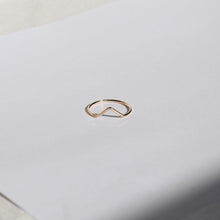 Load image into Gallery viewer, Classic Mountain Ring