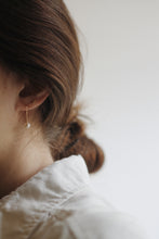 Load image into Gallery viewer, Pearl Drop Earrings