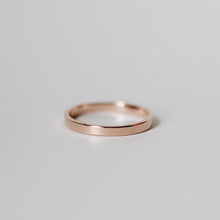 Load image into Gallery viewer, Rose Gold Straight Edge Wedding Band