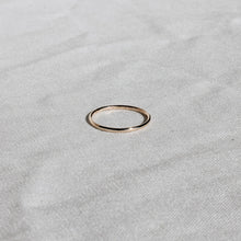 Load image into Gallery viewer, Round Ring