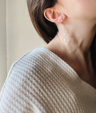 Load image into Gallery viewer, Double Oval Pearl Dangles