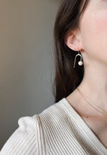 Load image into Gallery viewer, Pearl Drop "U" Earrings
