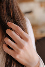 Load image into Gallery viewer, Round Ring