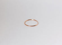 Load image into Gallery viewer, Round Ring