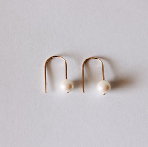 Pearl Drop "U" Earrings