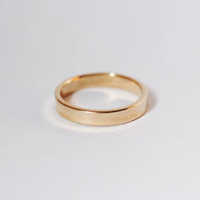 Load image into Gallery viewer, Yellow Gold Straight Edge Wedding Band
